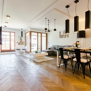 https://central-kazimierz-apartment-with-balcony.krakowhotelspoland.com